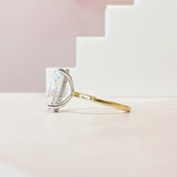 Oval Solitaire with Hidden Halo