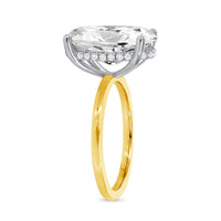 Oval Solitaire with Hidden Halo