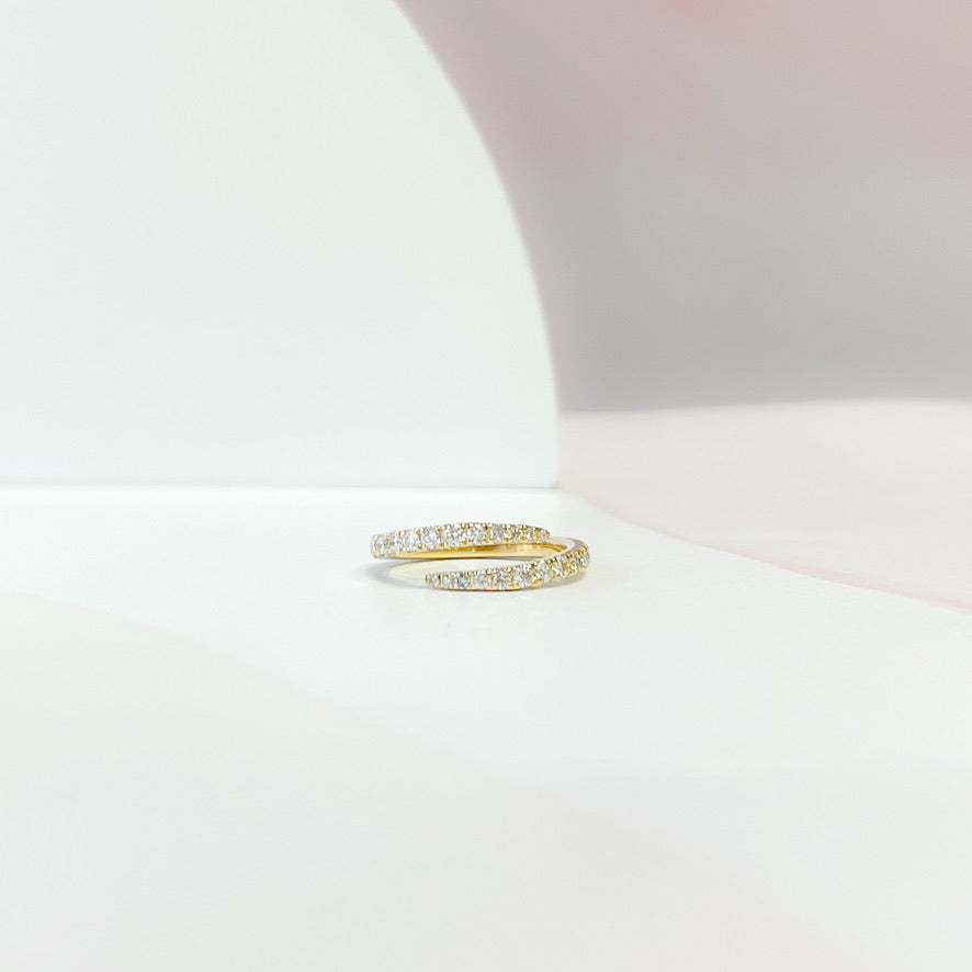 Gradated Diamond Wrap Ring