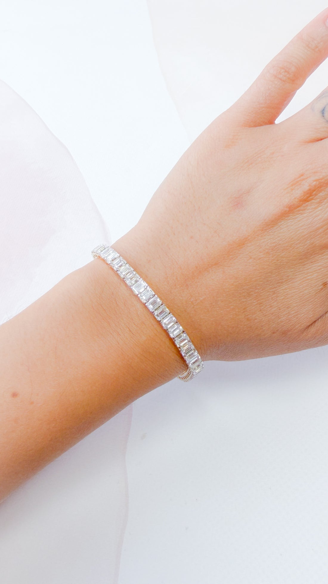 15ct Lab Grown Emerald Cut Diamond Tennis Bracelet
