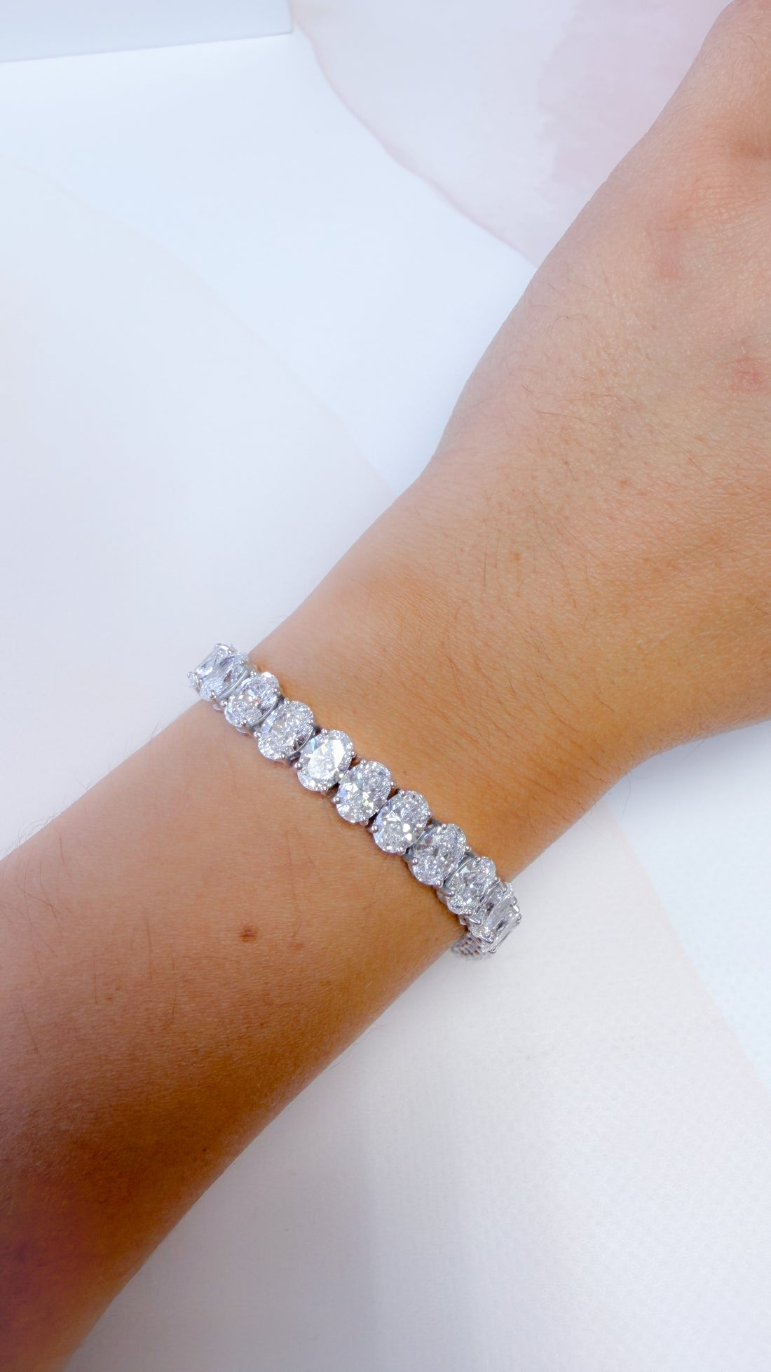 30ctw Lab Grown Oval Diamond Tennis Bracelet